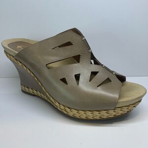 Earthies Women's Wedge Slip On Shoes SZ 9 B Leather Braided Trim Peep Sandals
